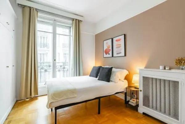Luxueux Avec Vue Sur La Tour Eiffel Paris